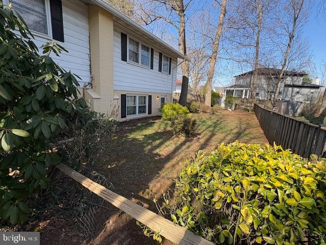 210 Courthouse Circle Southwest Vienna, VA 22180 - Photo 2 of 82