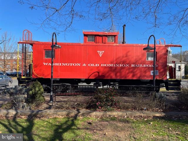 210 Courthouse Circle Southwest Vienna, VA 22180 - Photo 58 of 82