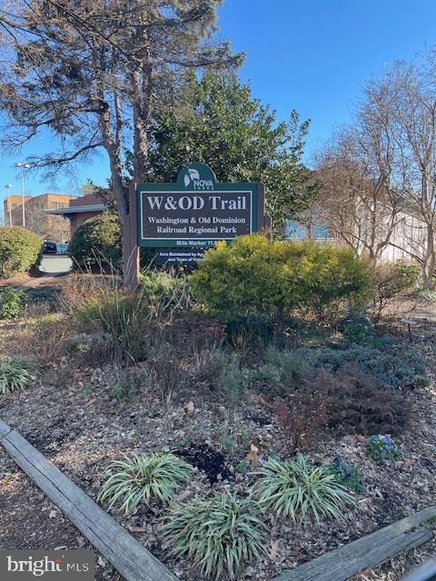 210 Courthouse Circle Southwest Vienna, VA 22180 - Photo 73 of 82