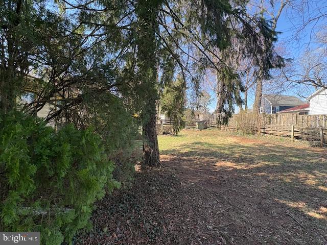 210 Courthouse Circle Southwest Vienna, VA 22180 - Photo 10 of 82