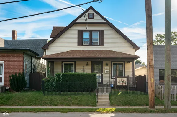 $199,990 | 2023 Shelby Street, Indianapolis, IN 46203