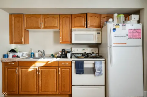 $199,990 | 2023 Shelby Street, Indianapolis, IN 46203