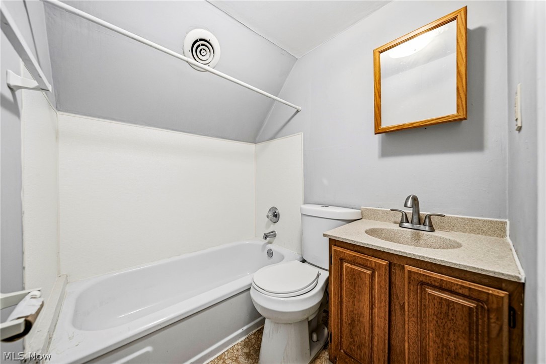 1722 Burgess Road Cleveland, OH 44112 - Photo 25 of 30 Gallery Image 25