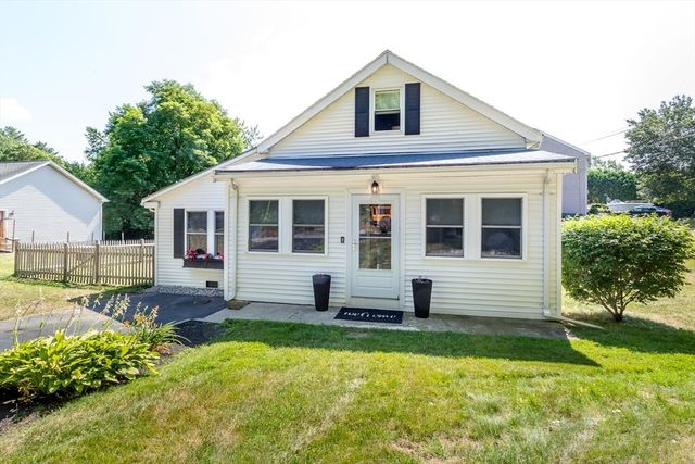 $550,000 | 65 Cedarwood Road, Stoughton, MA 02072