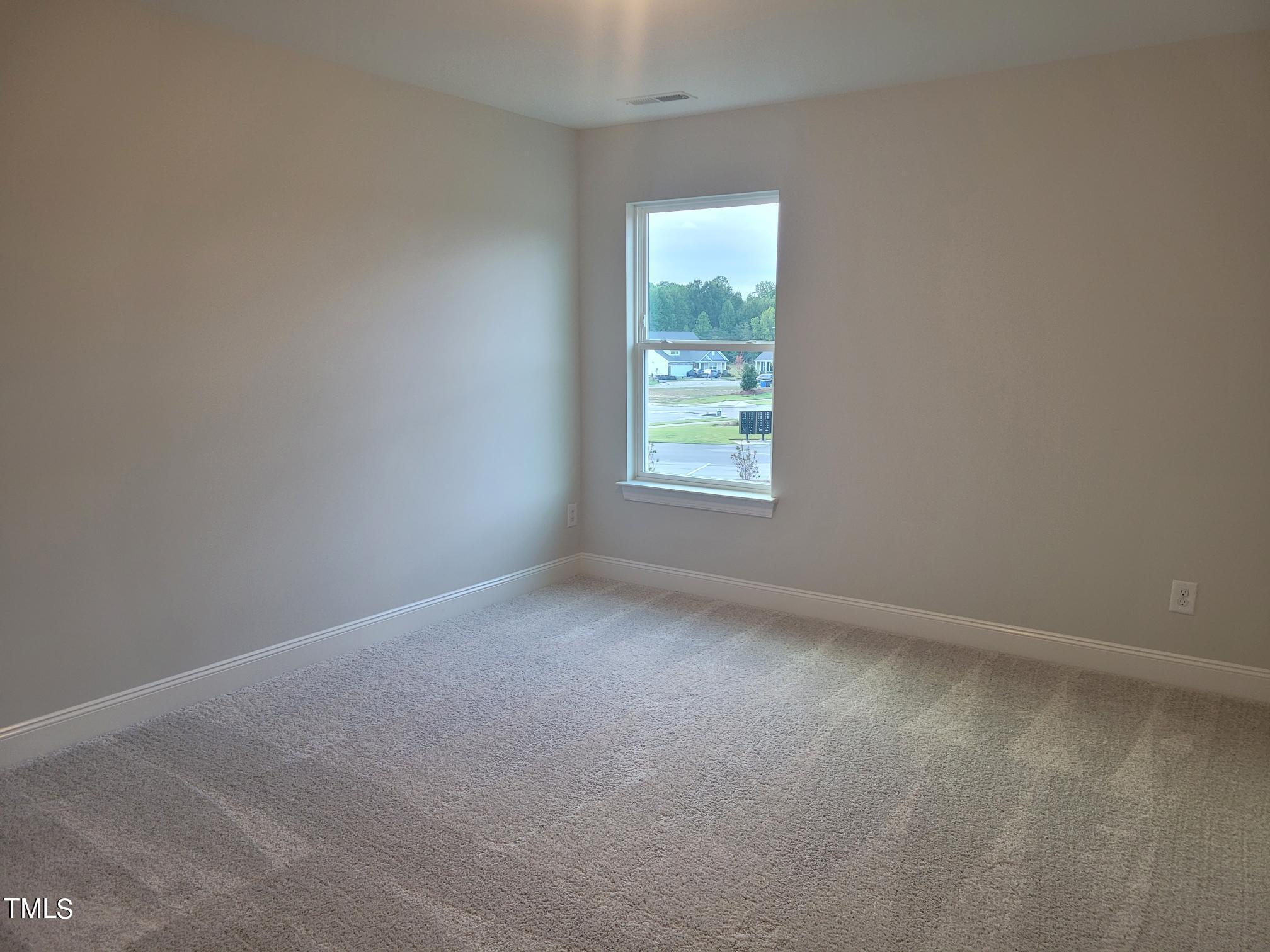 3611 Tarmac Road West Wilson, NC 27896 - Photo 20 of 28 an empty room with windows