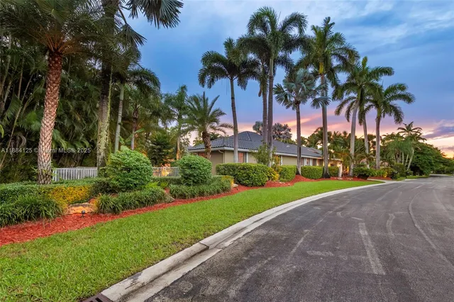 $1,097,995 | 1100 Southwest 156th Avenue, Pembroke Pines, FL 33027