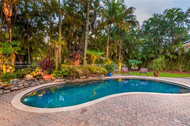 $1,097,995 | 1100 Southwest 156th Avenue, Pembroke Pines, FL 33027