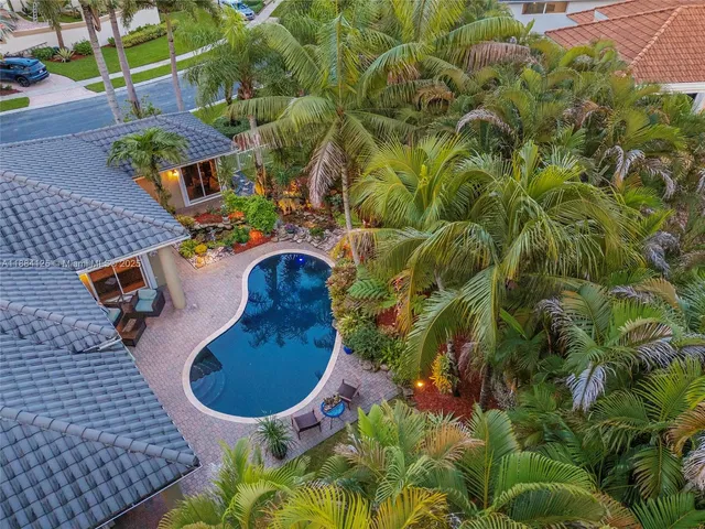 $1,097,995 | 1100 Southwest 156th Avenue, Pembroke Pines, FL 33027