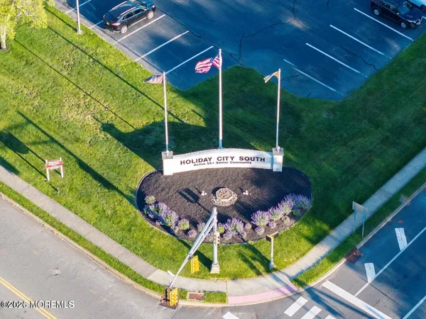 $355,000 | 20 Camrose Street, Toms River, NJ 08757