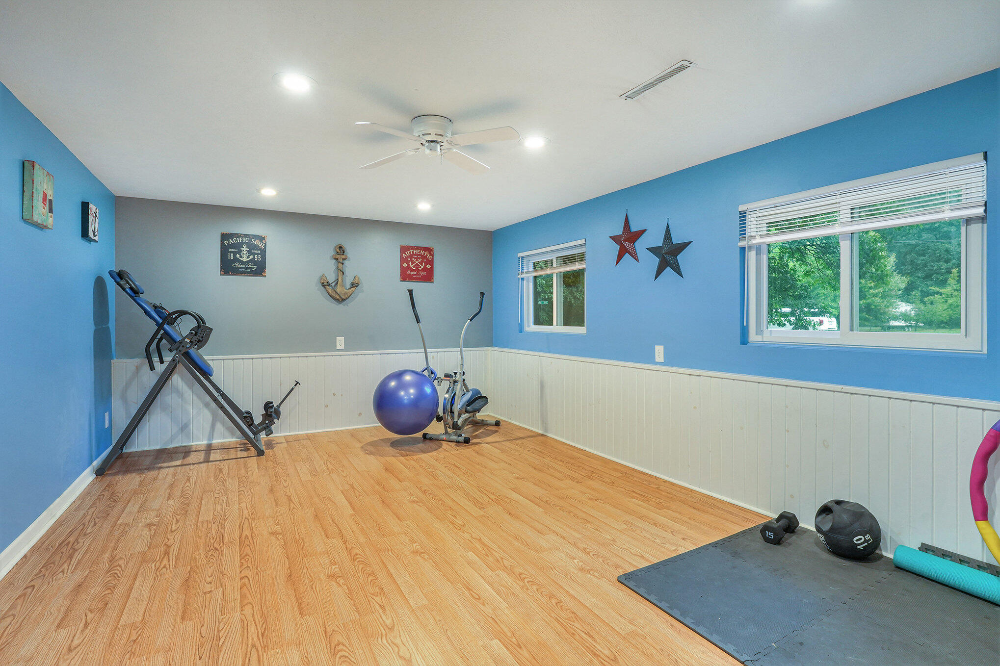 1483 Maple Ridge Street Muskegon, MI 49445 - Photo 17 of 26 019_photo_sep_06_2023_9_29_52_am