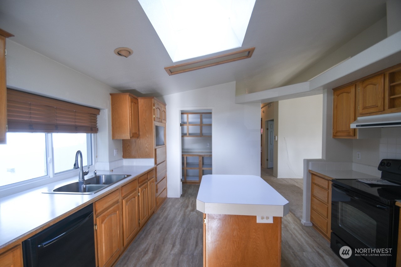 115 Ripple Way Cinebar, WA 98533 - Photo 16 of 40