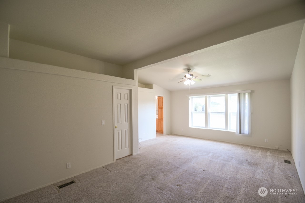 115 Ripple Way Cinebar, WA 98533 - Photo 9 of 40