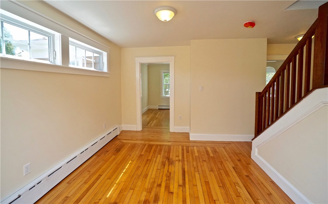 122 Ruggles Avenue Newport, RI 02840 - Photo 23 of 40 Gallery Image 23