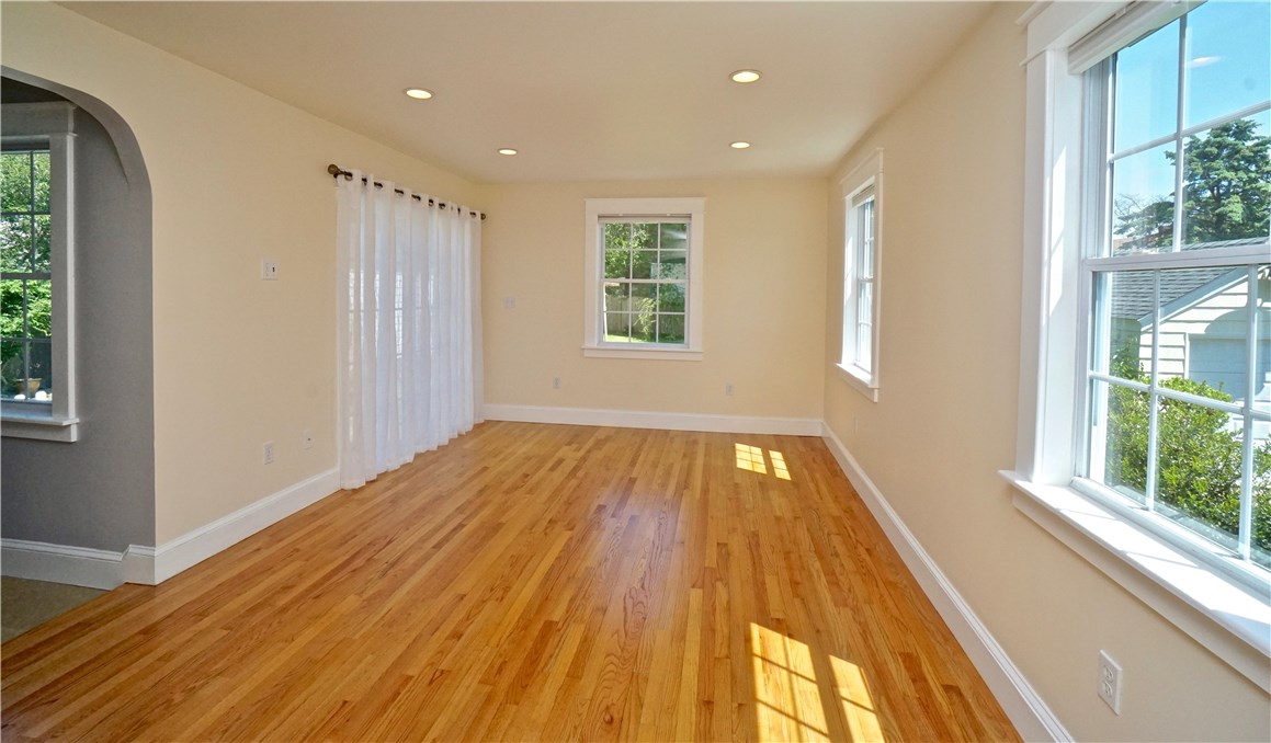 122 Ruggles Avenue Newport, RI 02840 - Photo 24 of 40 Gallery Image 24