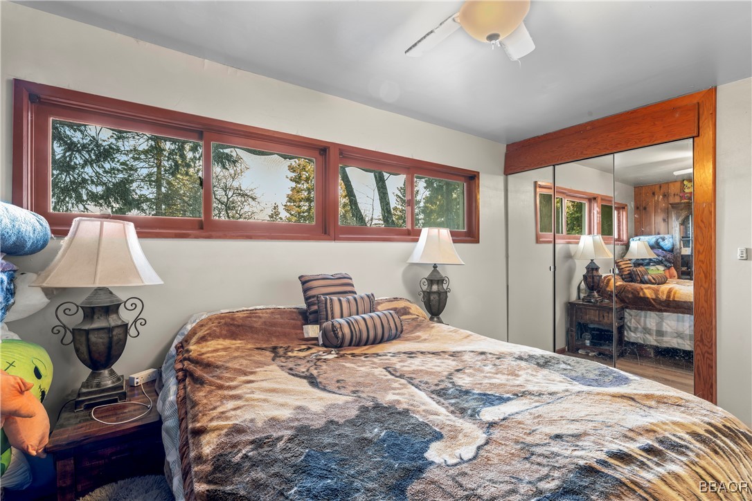 24607 Bernard Drive Crestline, CA 92325 - Photo 17 of 31