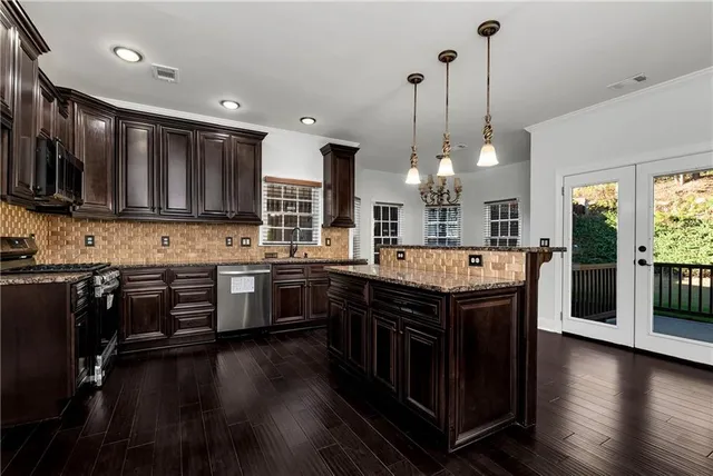 a view of a room with an empty space