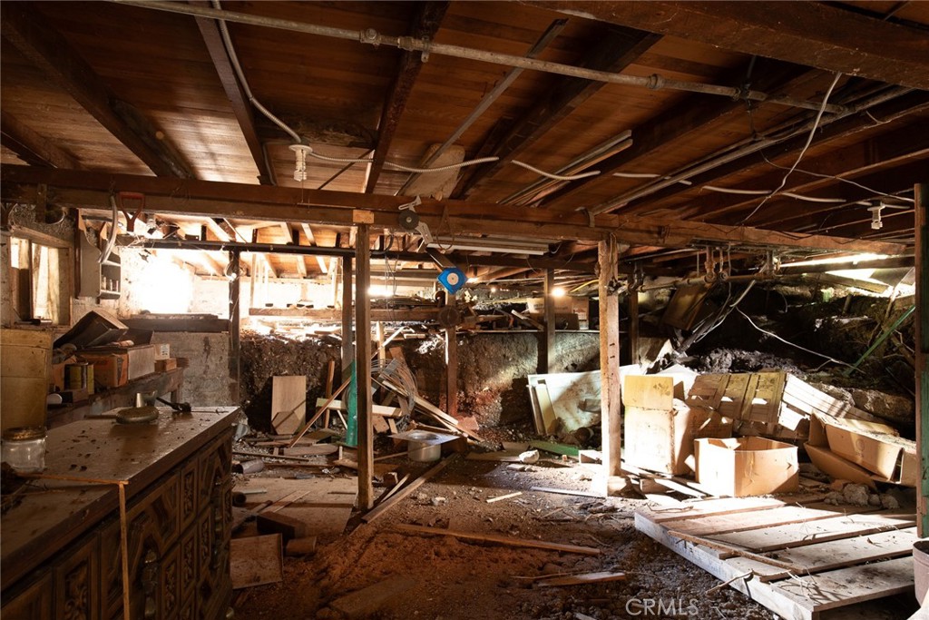 2645 Adobe Road Morro Bay, CA 93442 - Photo 17 of 28 a view of a room with gym equipment
