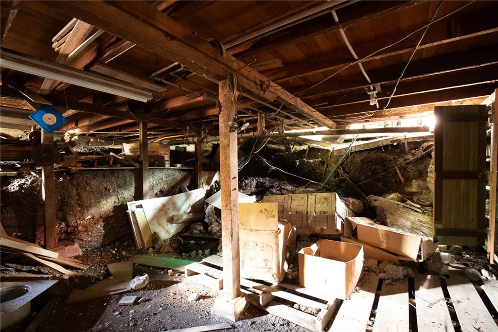 2645 Adobe Road Morro Bay, CA 93442 - Photo 18 of 28 a view of walk in room