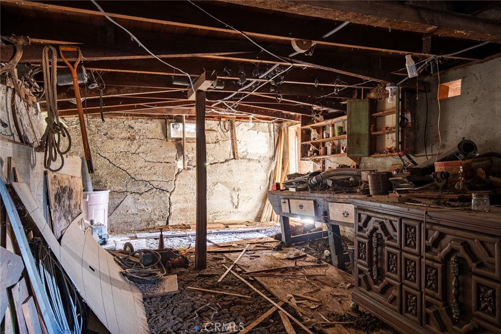 2645 Adobe Road Morro Bay, CA 93442 - Photo 19 of 28 a view of a storage room