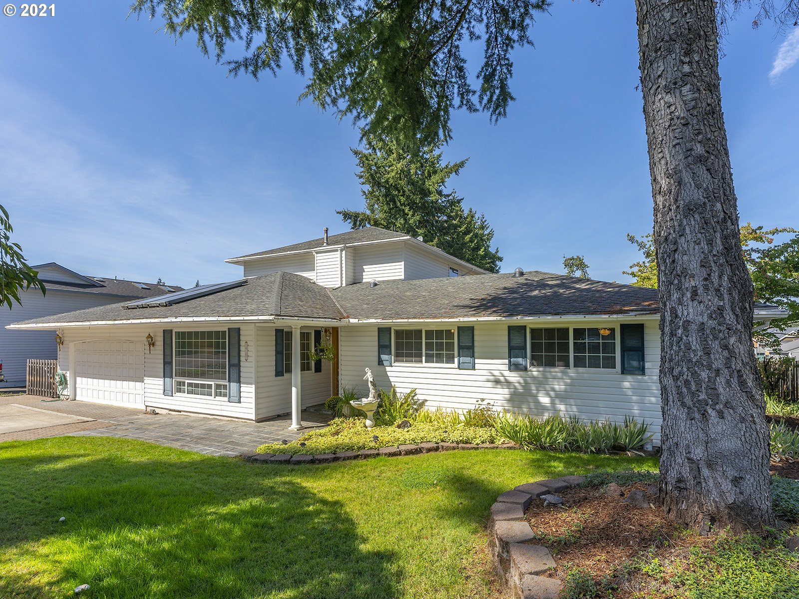 14107 South Caufield Road Oregon City, OR 97045 - Photo 1 of 31 Gallery Image 1