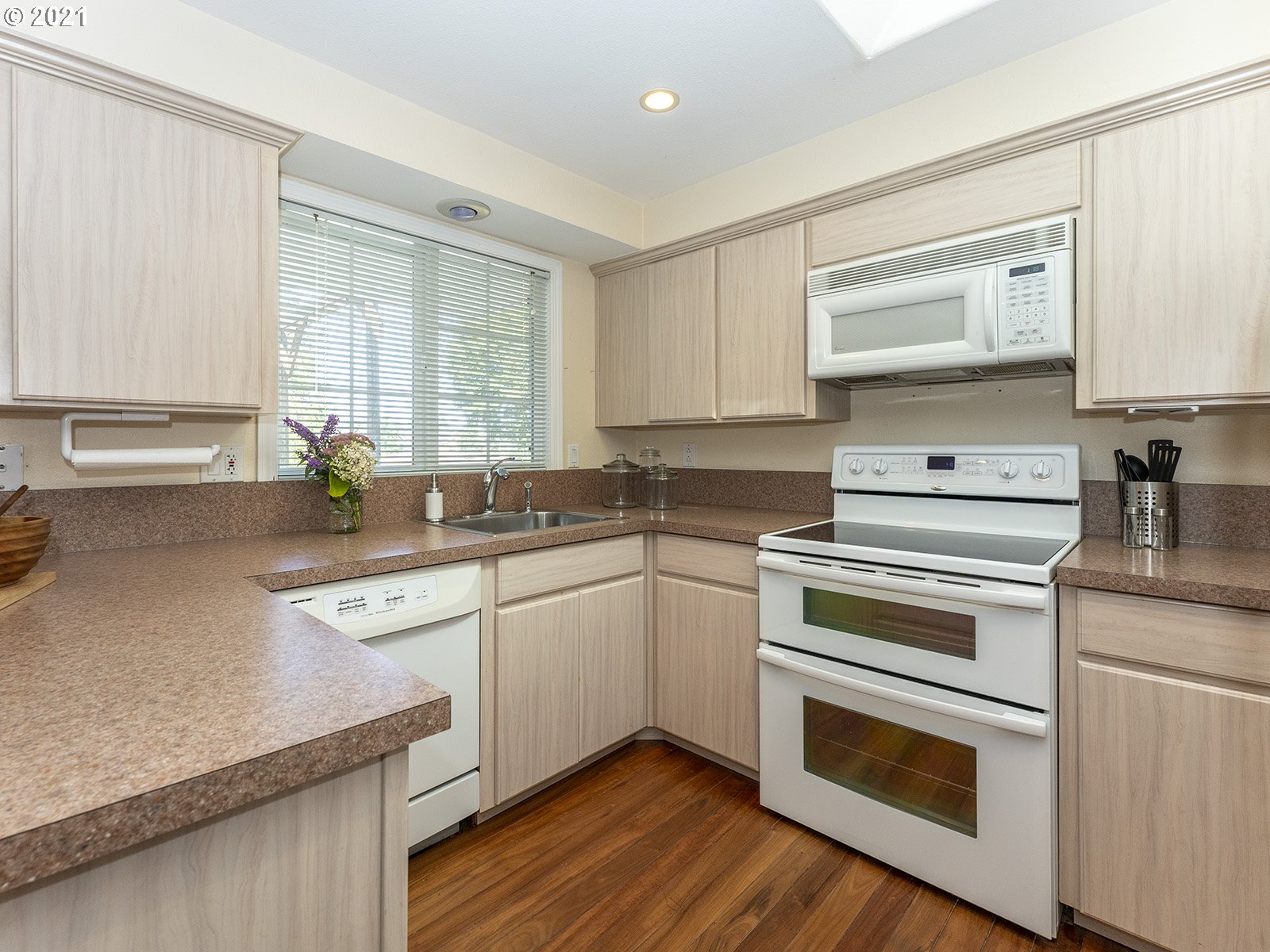 14107 South Caufield Road Oregon City, OR 97045 - Photo 12 of 31 Gallery Image 12