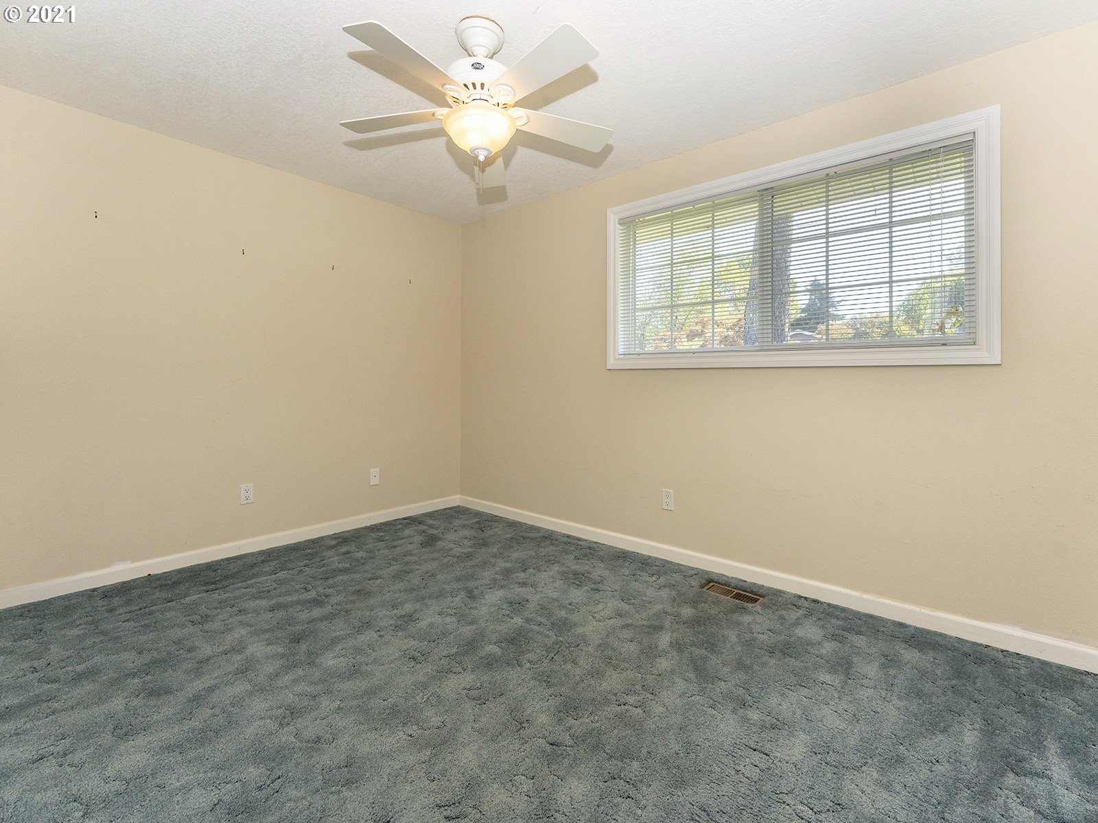 14107 South Caufield Road Oregon City, OR 97045 - Photo 21 of 31 Gallery Image 21