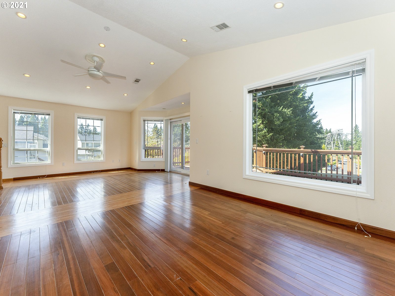 14107 South Caufield Road Oregon City, OR 97045 - Photo 24 of 31 Gallery Image 24