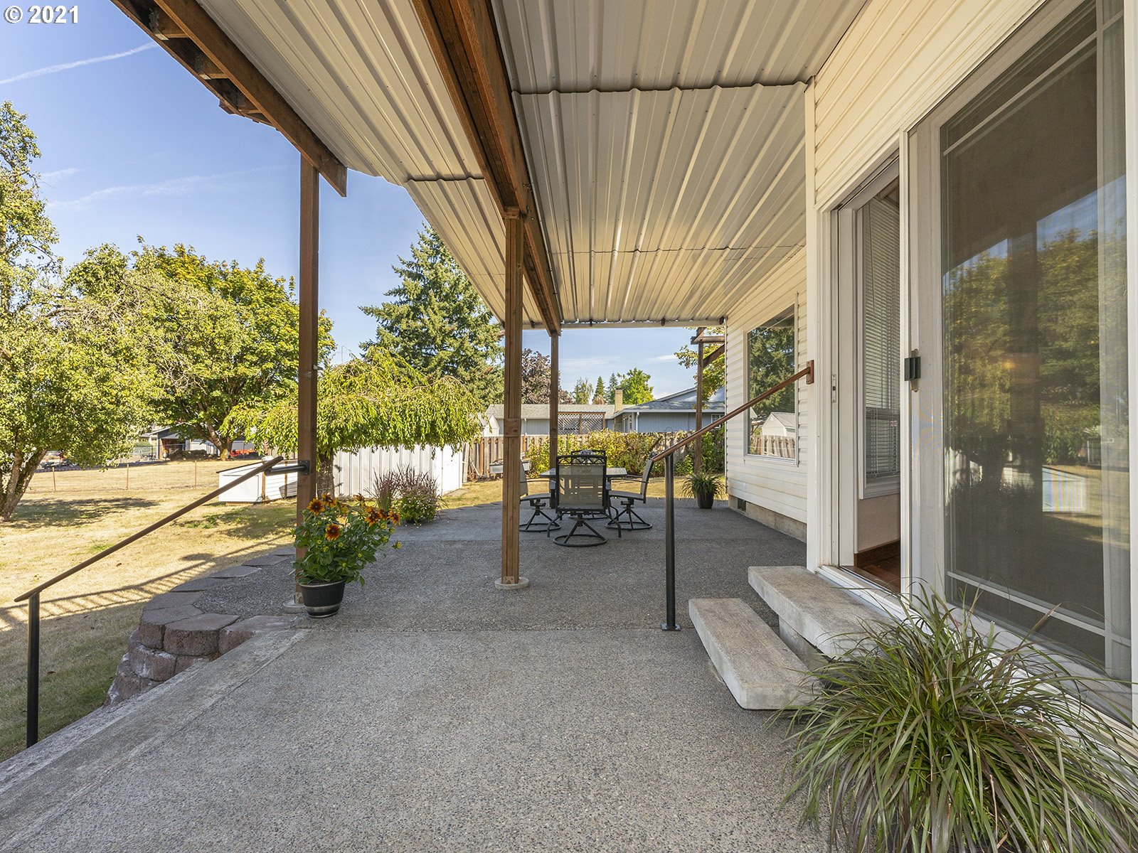 14107 South Caufield Road Oregon City, OR 97045 - Photo 5 of 31 Gallery Image 5