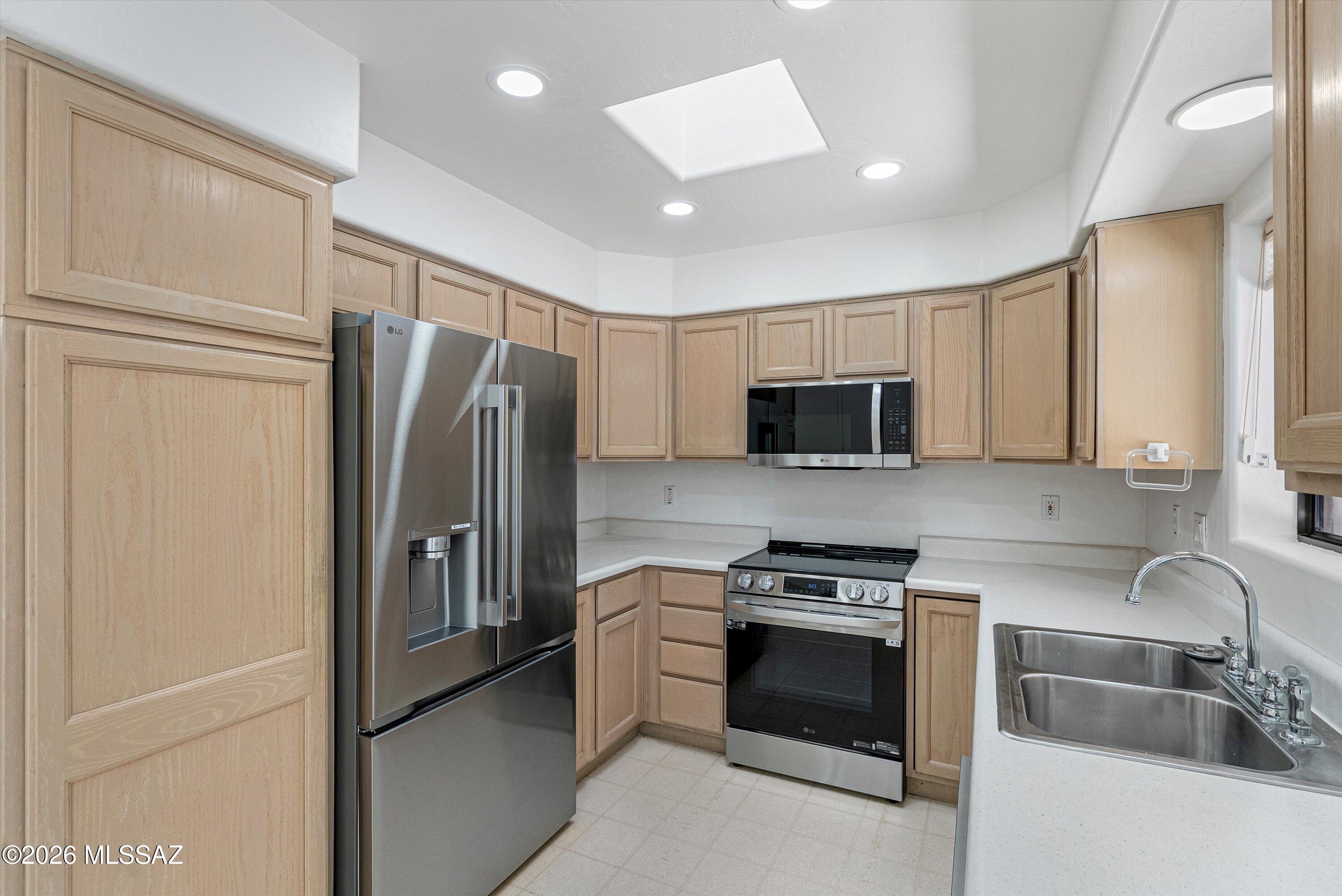 11 West Roma Drive Tucson, AZ 85737 - Photo 10 of 37