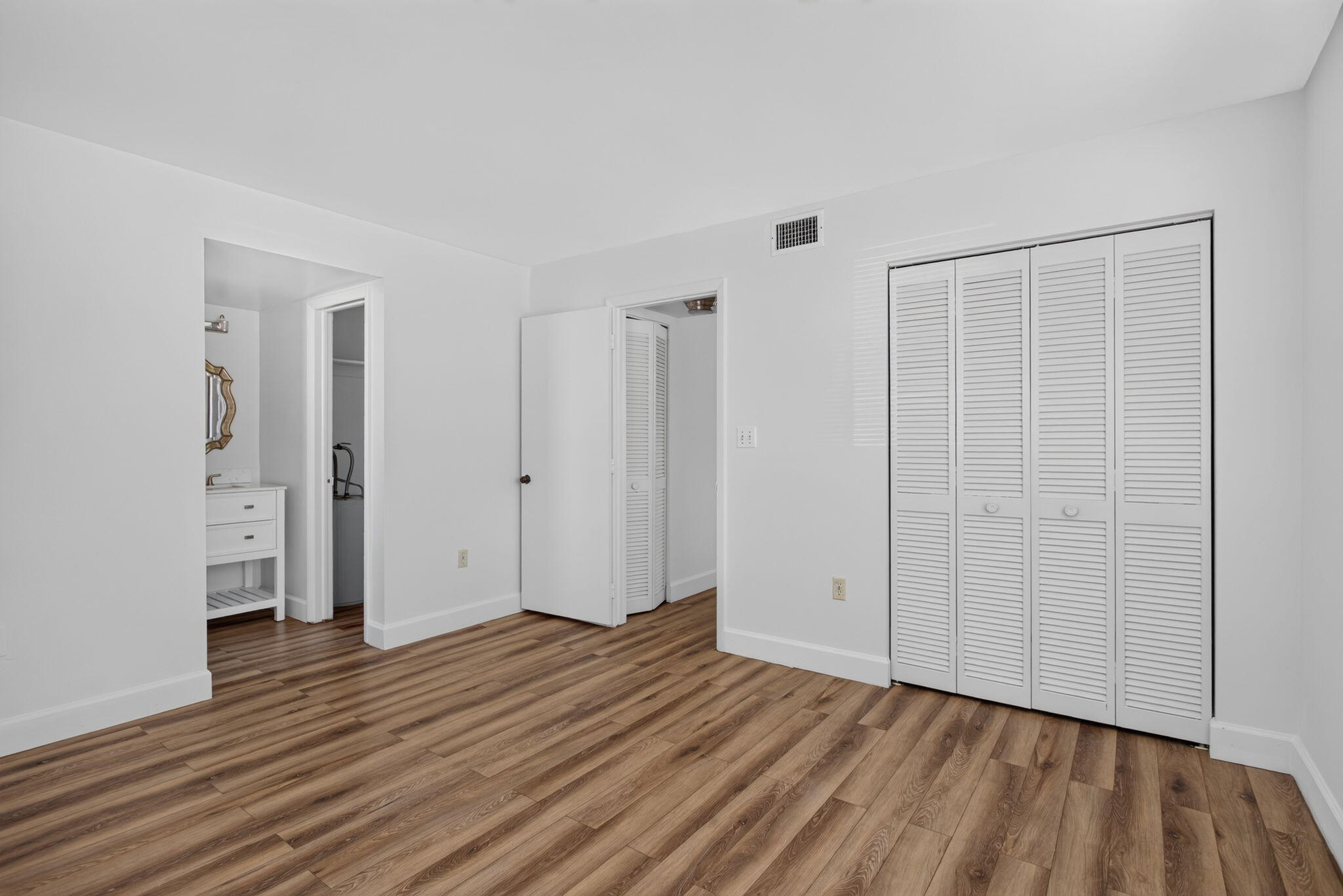 2141 Northeast 42nd Street, Unit 101 Lighthouse Point, FL 33064 - Photo 12 of 17 16-web-or-mls-2141-1038