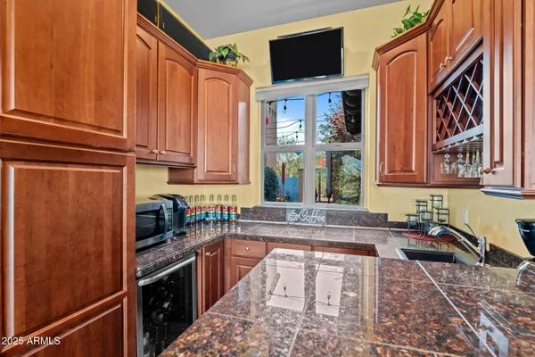 $1,850,000 | 115 East VÃa Del Cielo, Wickenburg, AZ 85390