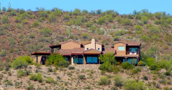 $1,850,000 | 115 East VÃa Del Cielo, Wickenburg, AZ 85390