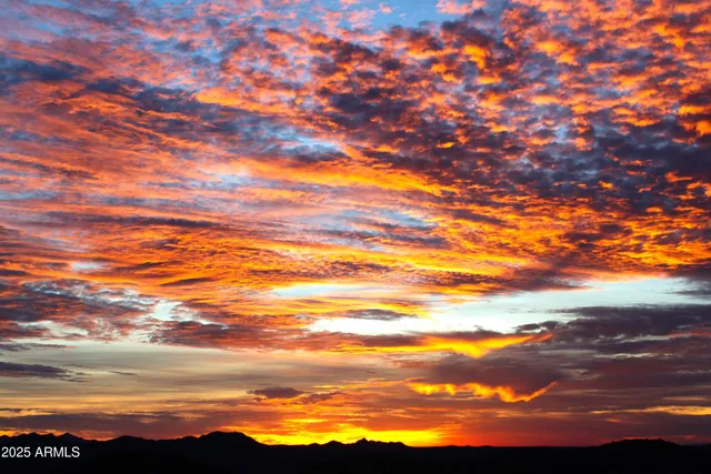 $1,850,000 | 115 East Vía Del Cielo, Wickenburg, AZ 85390