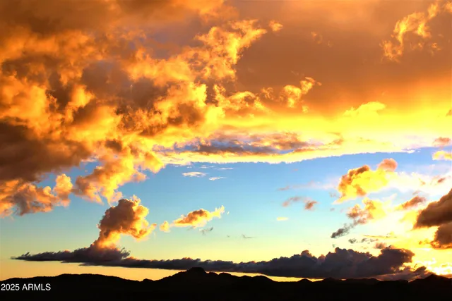 $1,850,000 | 115 East Vía Del Cielo, Wickenburg, AZ 85390