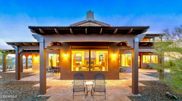 $1,850,000 | 115 East Vía Del Cielo, Wickenburg, AZ 85390