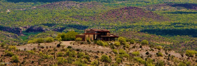 $1,850,000 | 115 East Vía Del Cielo, Wickenburg, AZ 85390