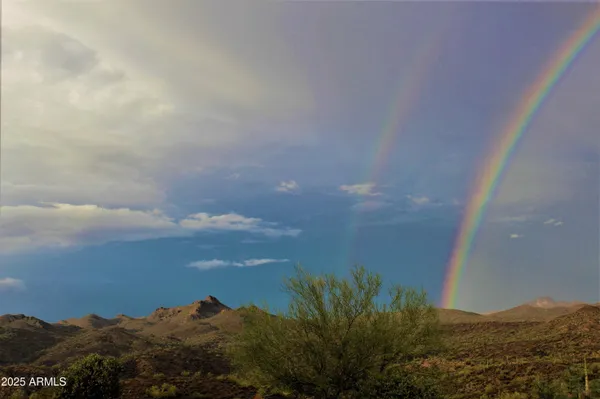 $1,850,000 | 115 East VÃa Del Cielo, Wickenburg, AZ 85390