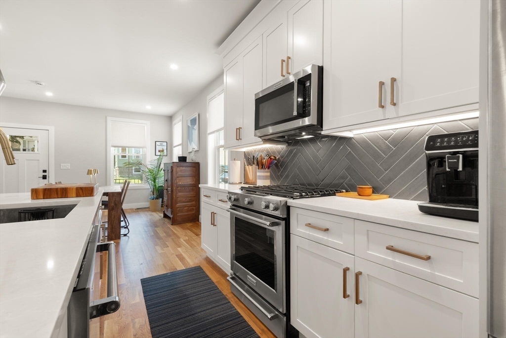 183 Fuller Street, Unit 1 Boston, MA 02124 - Photo 12 of 36