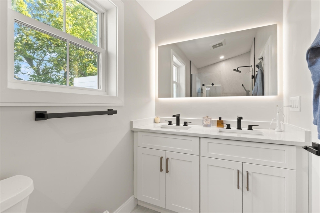 183 Fuller Street, Unit 1 Boston, MA 02124 - Photo 26 of 36