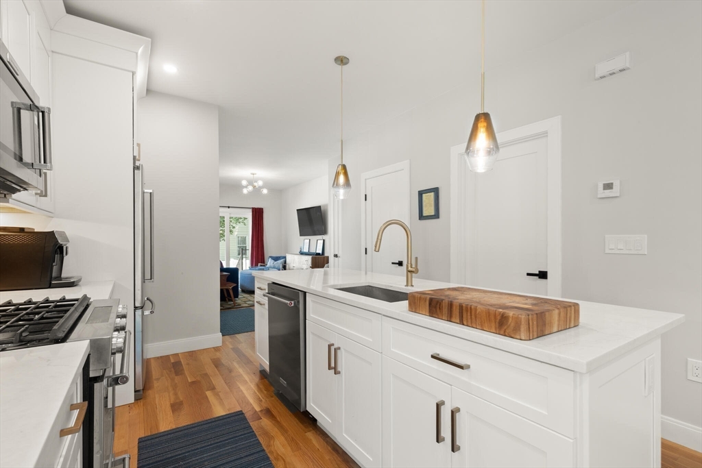 183 Fuller Street, Unit 1 Boston, MA 02124 - Photo 10 of 36