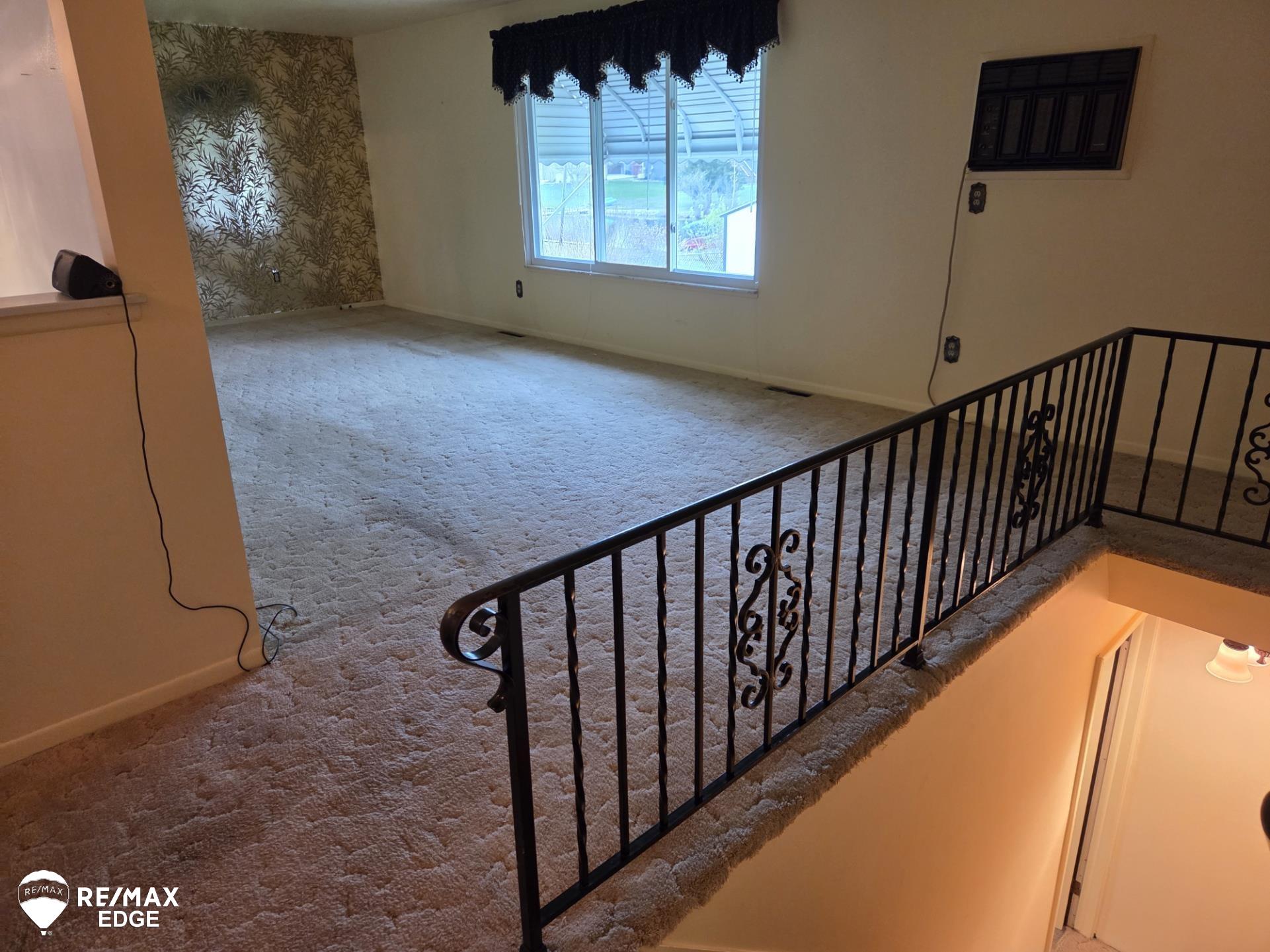 14020 North Road Fenton, MI 48430 - Photo 10 of 52 Living Room
