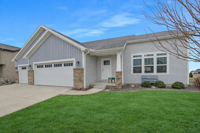 $455,000 | 2745 Sedona Drive, Normal, IL 61761