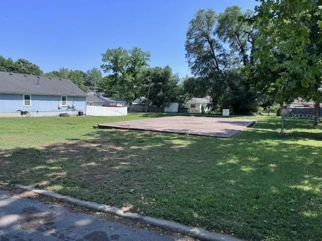 $12,700 | 219 Pottawatomie Street, Leavenworth, KS 66048