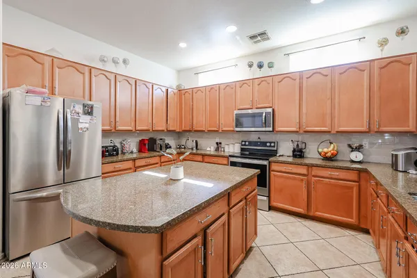 $899,900 | 8332 West Rosewood Lane, Peoria, AZ 85383