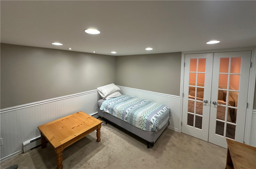 2 Cliff Terrace Newport, RI 02840 - Photo 14 of 18