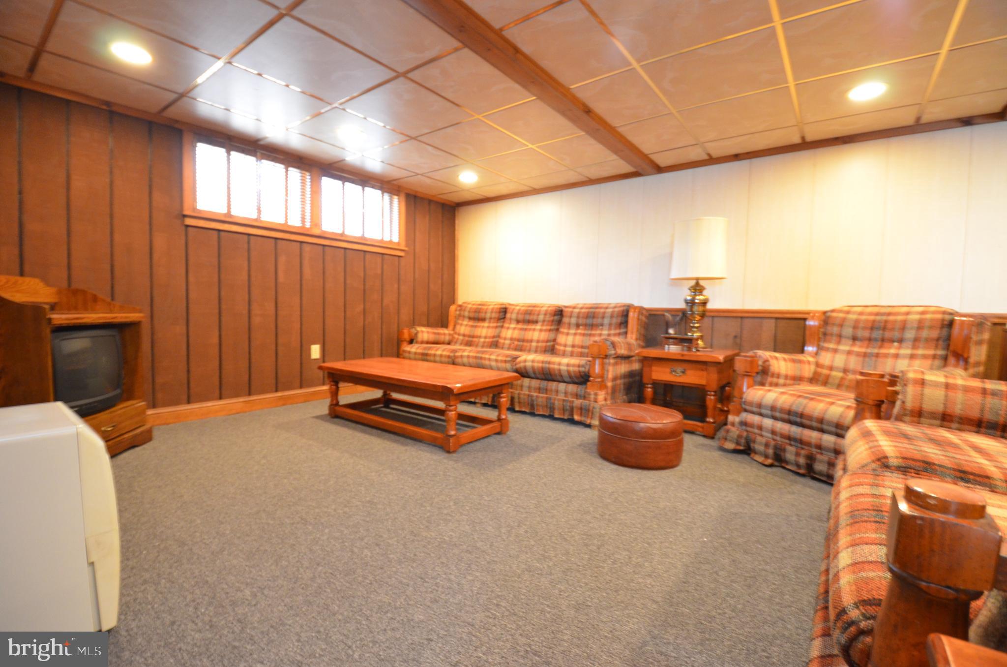 578 State Road Coopersburg, PA 18036 - Photo 7 of 22 Gallery Image 7