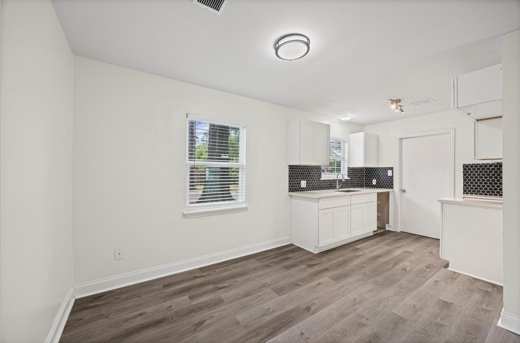 6410 Hartwick Road Houston, TX 77016 - Photo 5 of 16