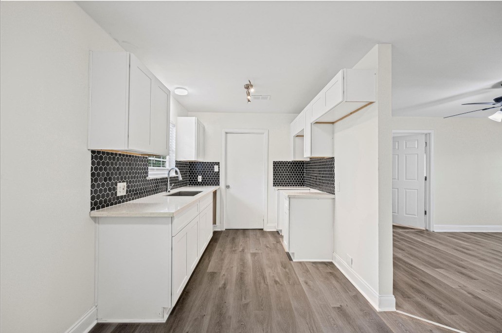 6410 Hartwick Road Houston, TX 77016 - Photo 6 of 16