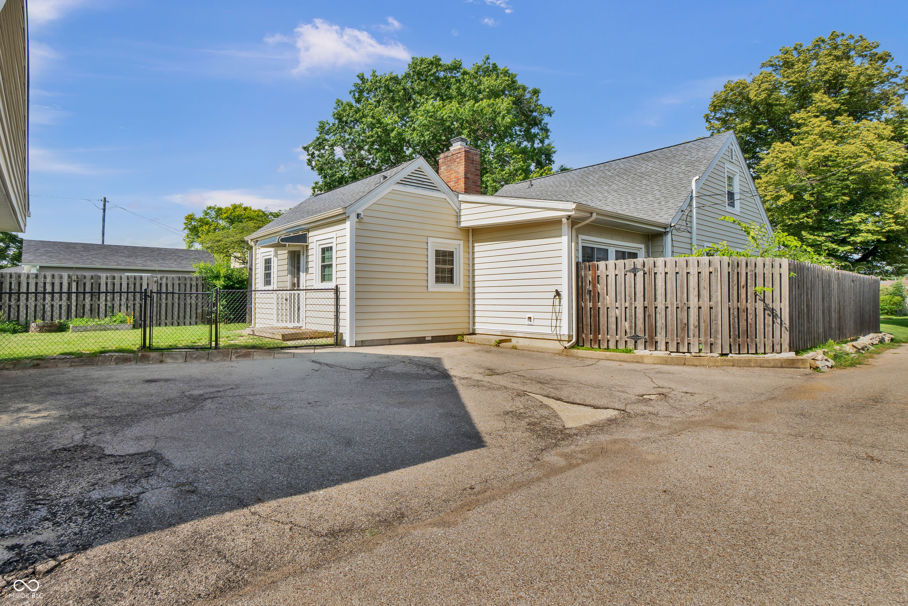 2222 Chestnut Street Columbus, IN 47201 - Photo 35 of 37