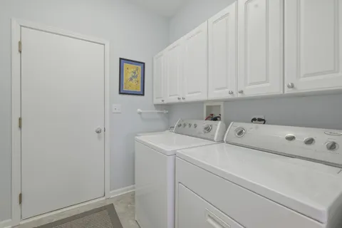 $379,000 | 1063 Inverness Drive, Antioch, IL 60002